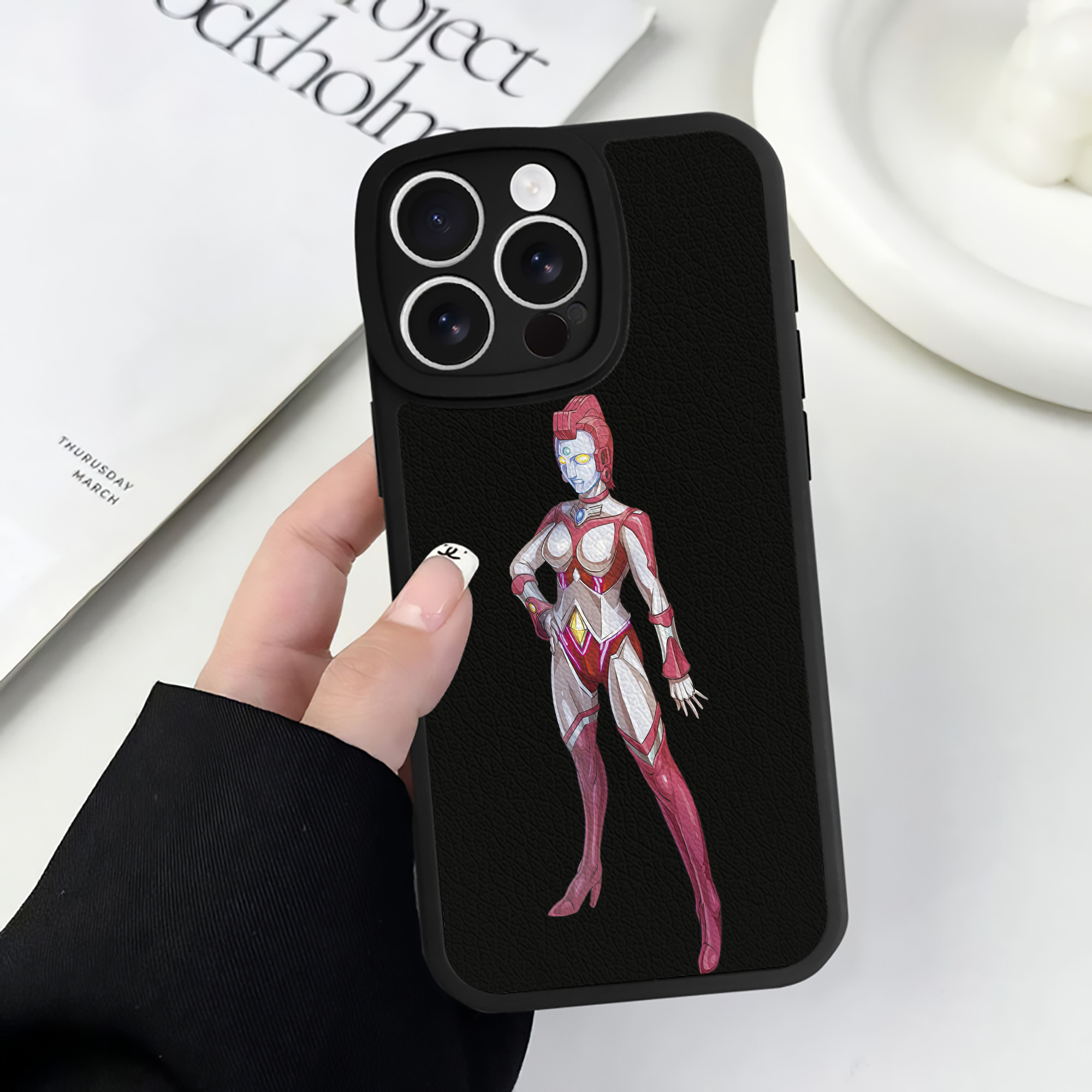 （画像用） ウルトラマン Ultraman 【iPhone 16シリーズ対応】シリコンスマホケース（レザー調） 材質：シリコン